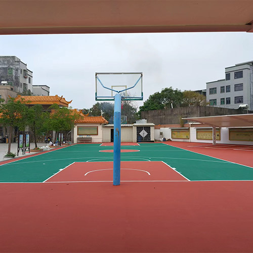 汕头市潮阳区城南凤东小学透气型跑道和丙烯酸球场